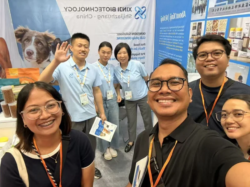 Xinji pet supply team supporting UAE premium product selection
